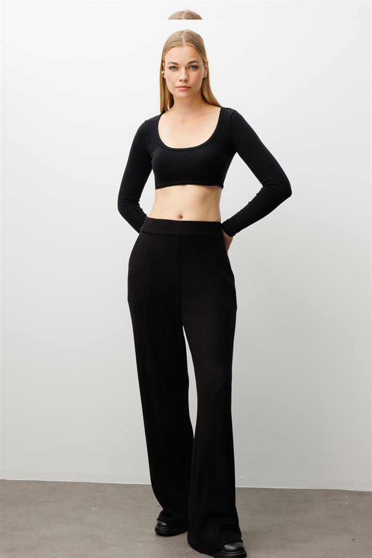 Modailgi  Yandan Cepli Arka Kemer Lastikli Önden Büzgülü Triko Plazzo Pantolon Siyah