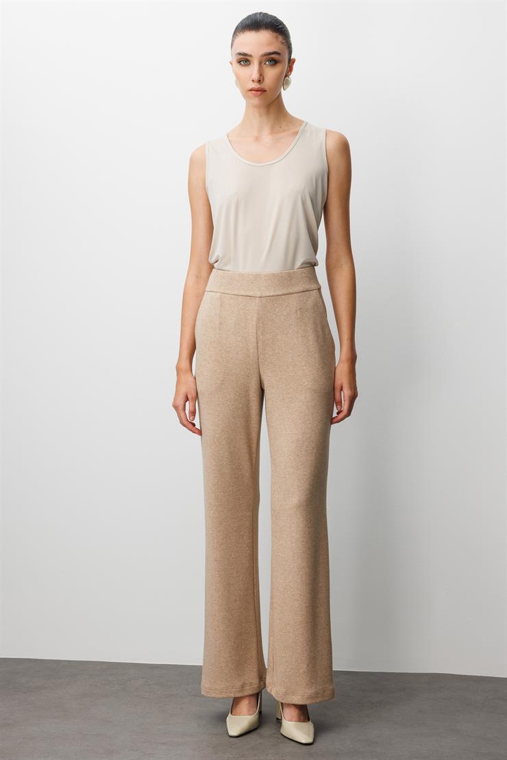 Modailgi  Yandan Cepli Arka Kemer Lastikli Önden Büzgülü Triko Plazzo Pantolon Vizon