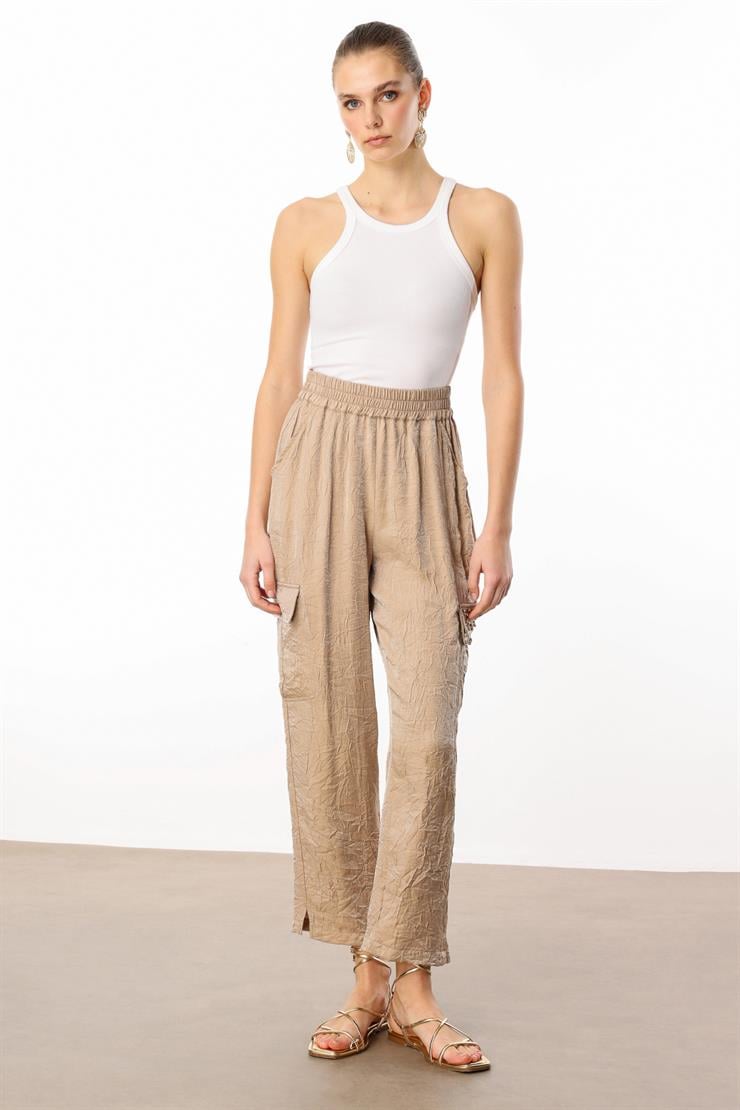 Modailgi  Yandan Cepli Cep Kapakları İnci Detaylı Beli Lastikli Pantolon - 10048 Camel