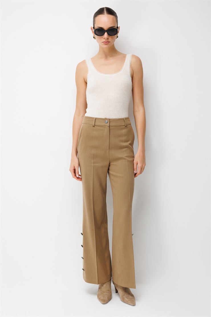 Modailgi  Yanlarda Düğme Detaylı Boru Paça Pantolon - 75071 Camel