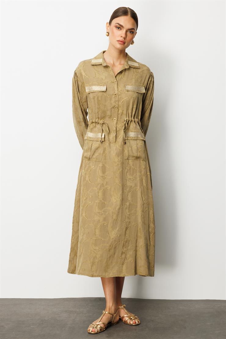 Modailgi  Yarım Patlı Beli Tünel Detaylı Cepli ve Aksesuarlı Uzun Elbise Yağ Yeşili