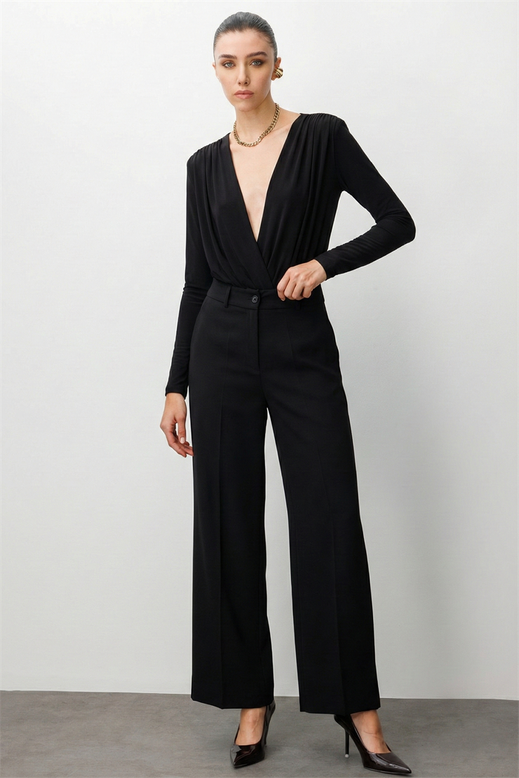 Modailgi  Yüksek Bel Yandan Cepli Paçası Ek Ve Dikiş Detaylı Plazzo Pantolon Siyah