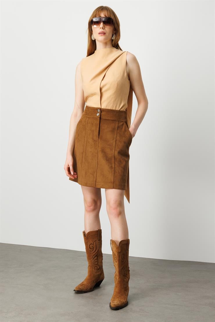 Modailgi  Yüksek Bel Yandan Cepli Spor Dikişli Kısa Çan Etek Taba