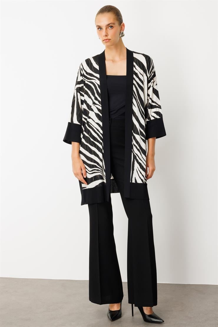 Modailgi  Zebra Desen Düğme Detaylı Ribanalı Uzun Ceket Zebra