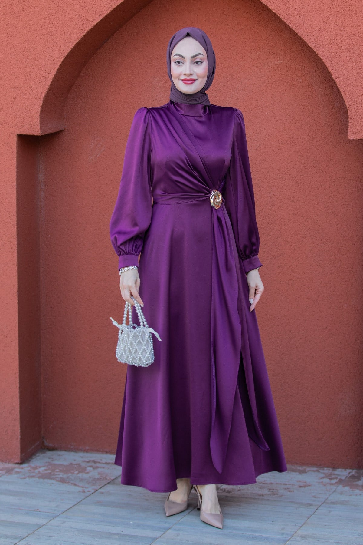 Nilda Gül Broş Detaylı Saten Abiye-Mor