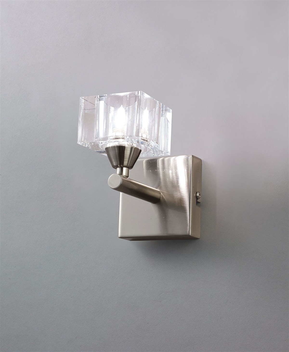 CUADRAX TEKLİ APLİK