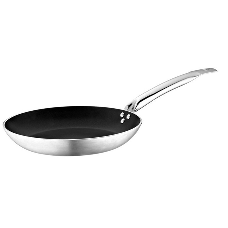 Masterchef Yayvan Tava