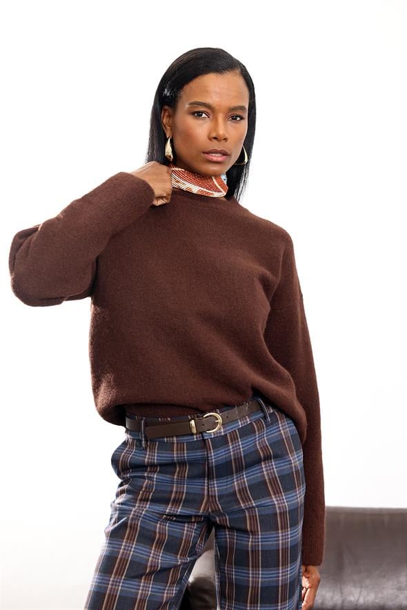 Acı Kahve Bisiklet Yaka Yumuşak Dokulu Triko 251297