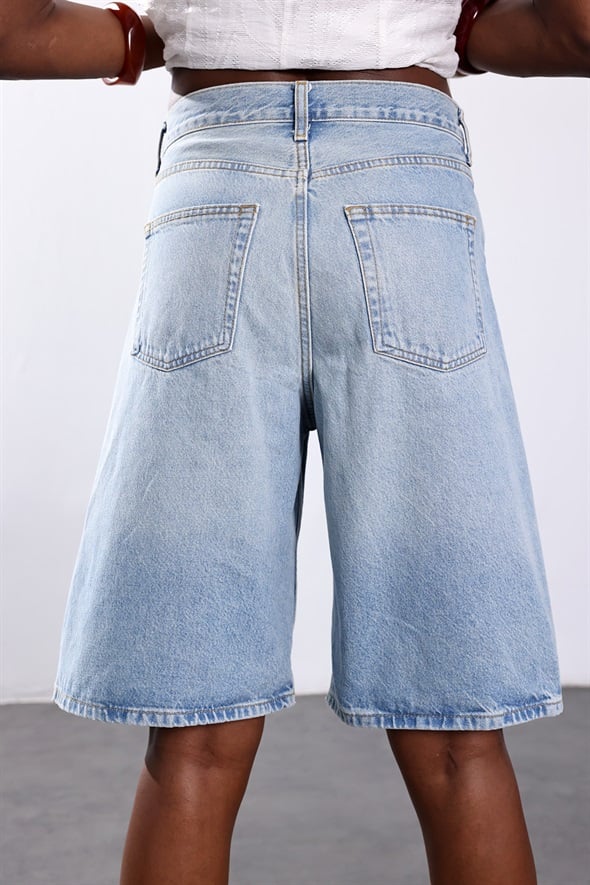 Açık Mavi Geniş Paçalı Denim Şort 