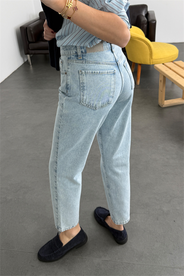 Açık Mavi Mom Fit Jean 