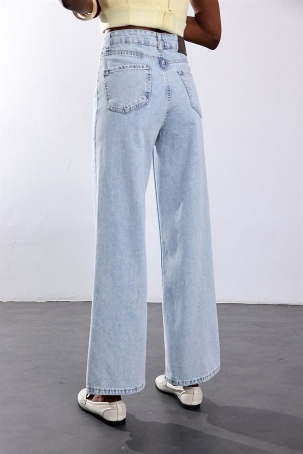 Açık Mavi Nakış Detaylı Jean 1025