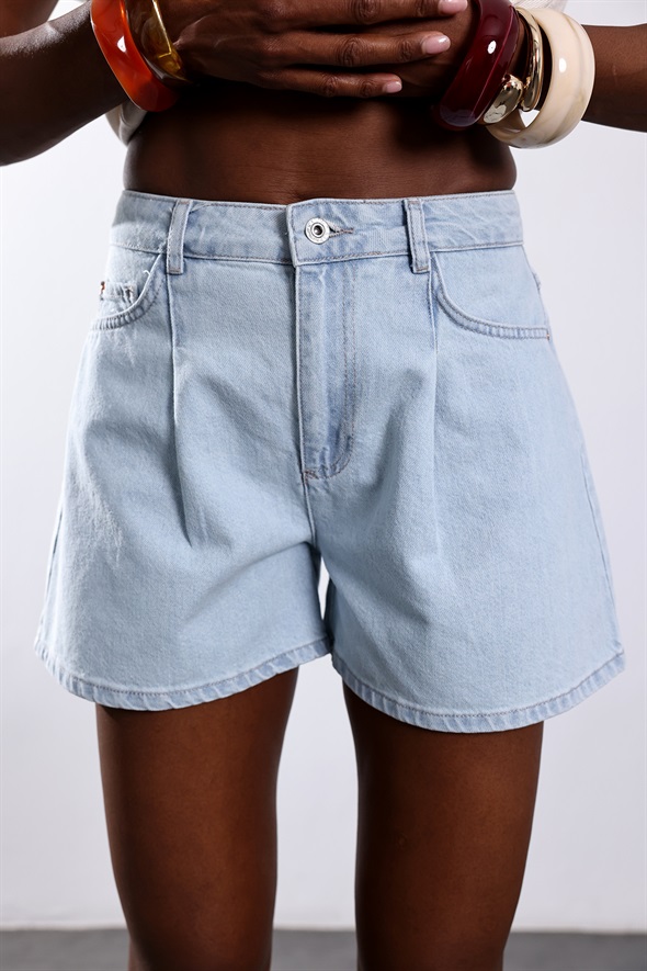 Açık Mavi Pileli Denim Şort 26834