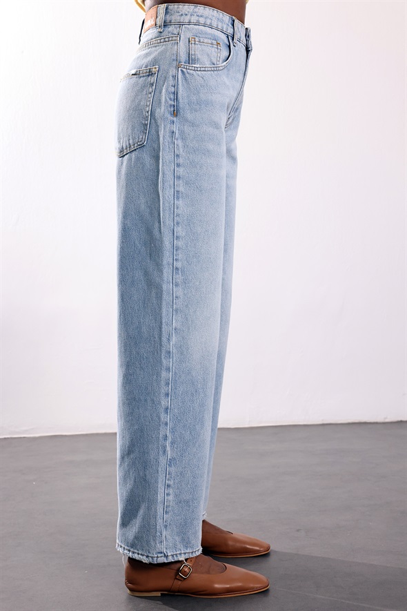 Açık Mavi Straight Fit Jean 25711