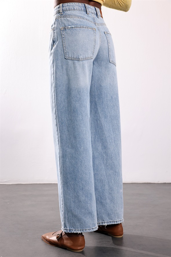 Açık Mavi Straight Fit Jean 25711