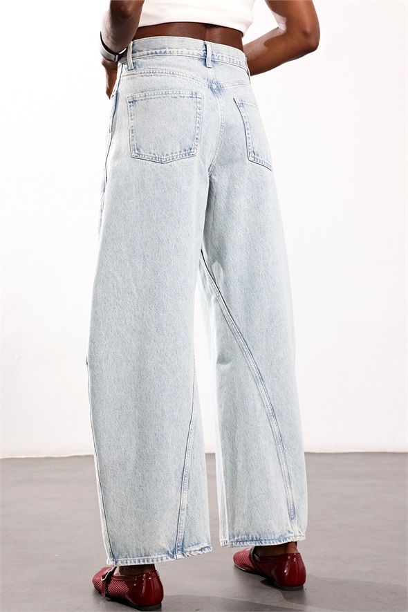 Açık Mavi Twist Relaxed Fit Jean 