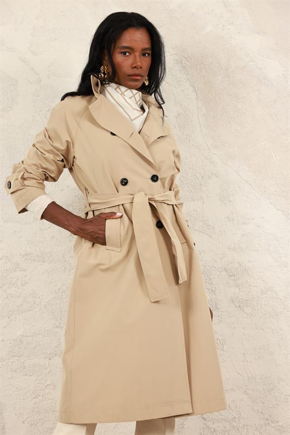 Bej Fularlı Trençkot 