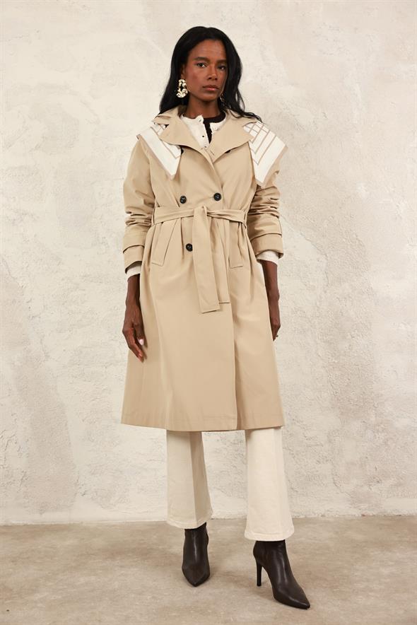Bej Fularlı Trençkot 