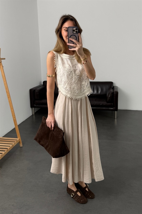 Bej Parçalı Kloş Etek 