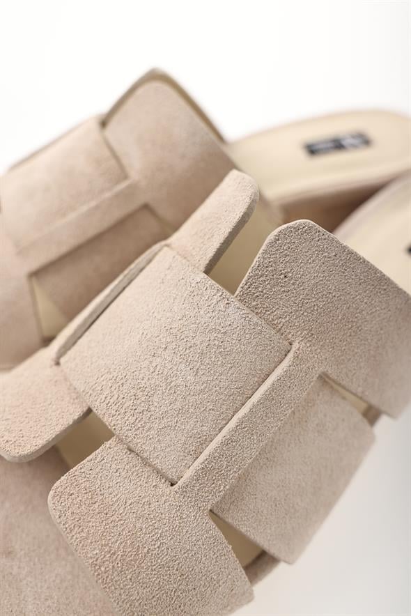 Bej Topuklu Süet Terlik 25188