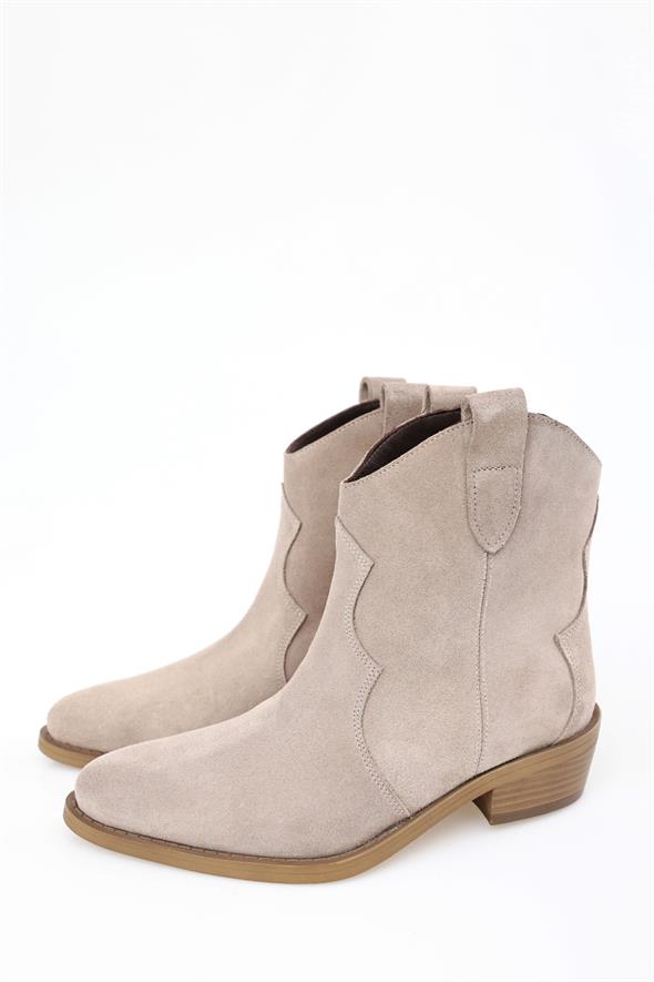 Bej Western Bot 122601