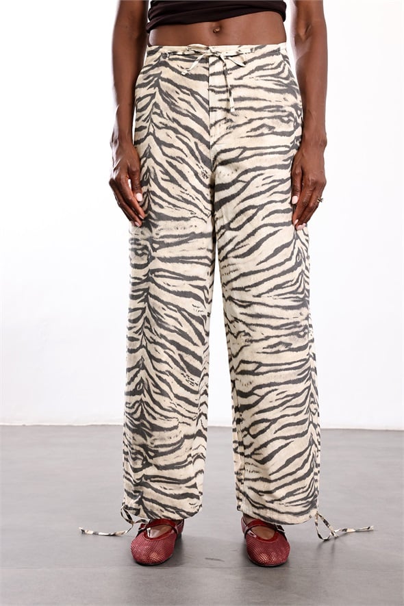 Bej Zebra Desenli Pantolon 19005