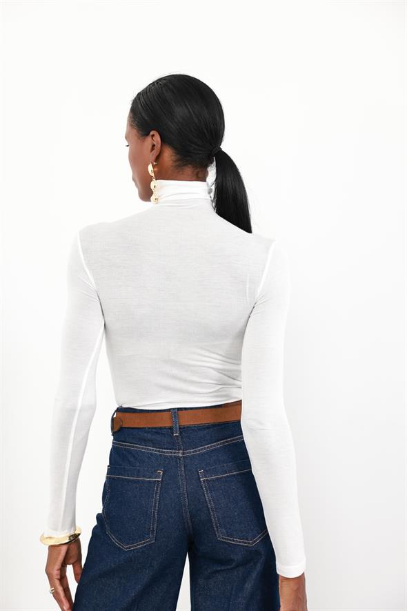 Beyaz Dik Yaka Transparan Bluz 