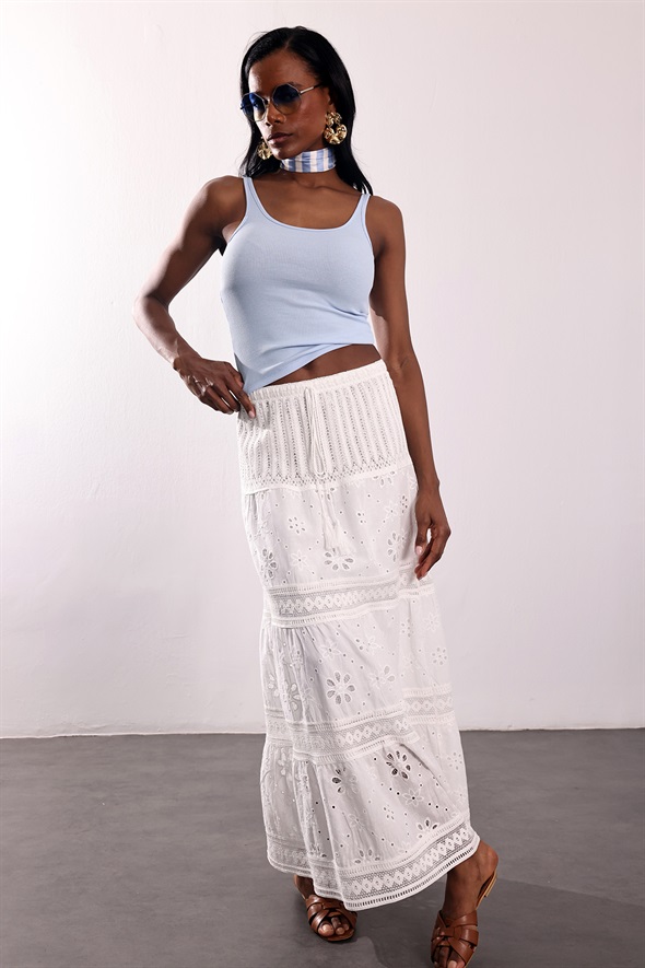 Beyaz Fisto İşlemeli Etek 39689