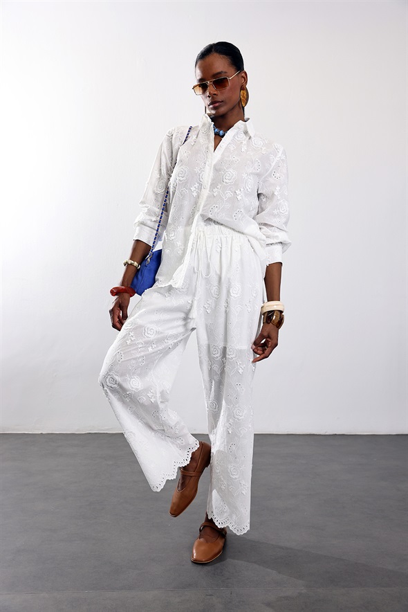 Beyaz Fisto İşlemeli Takım 39551