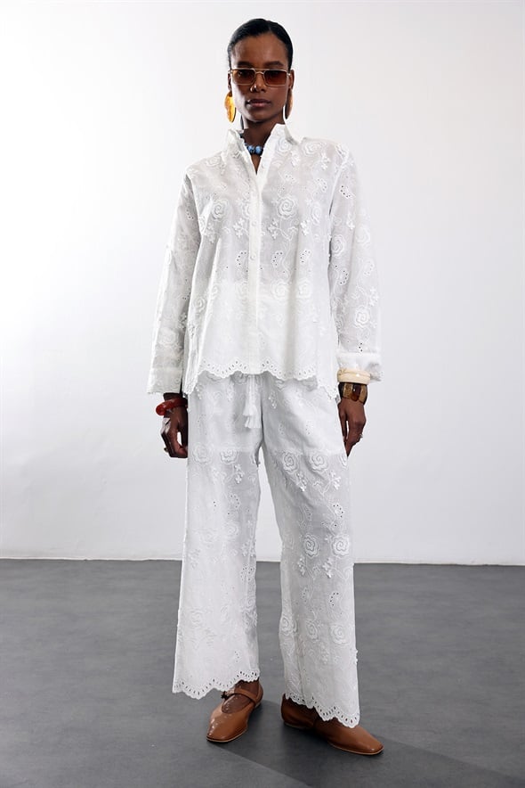 Beyaz Fisto İşlemeli Takım 39551