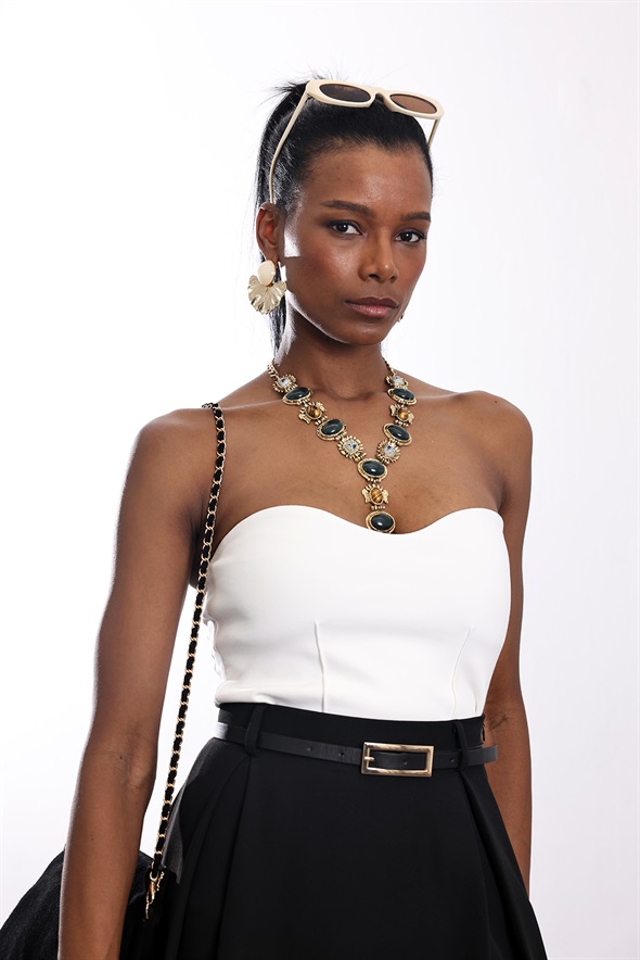 Beyaz Kalp Yaka Büstiyer 17624