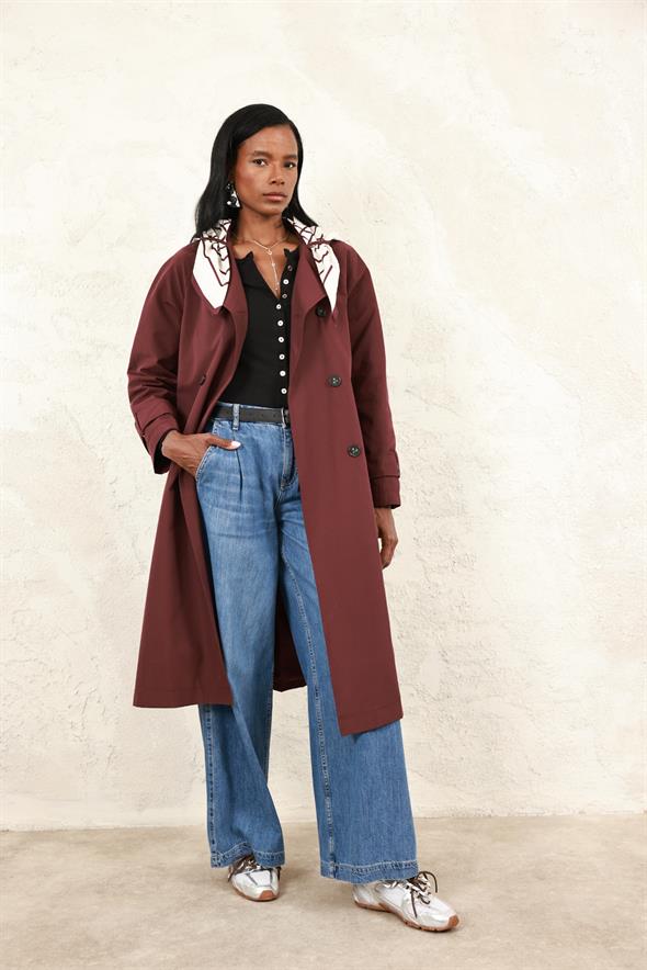 Bordo Fularlı Trençkot 