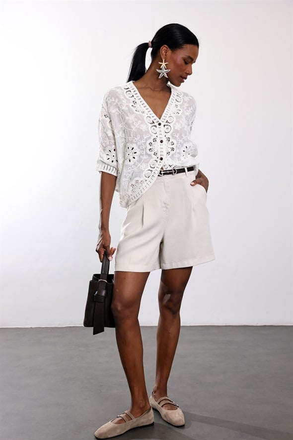 Ekru Dantel İşlemeli Bluz 39750