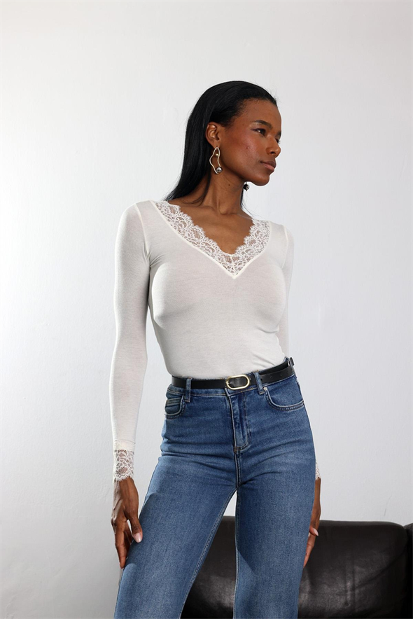 Ekru Dantelli Modal Kaşmir Uzun Kollu Bluz 