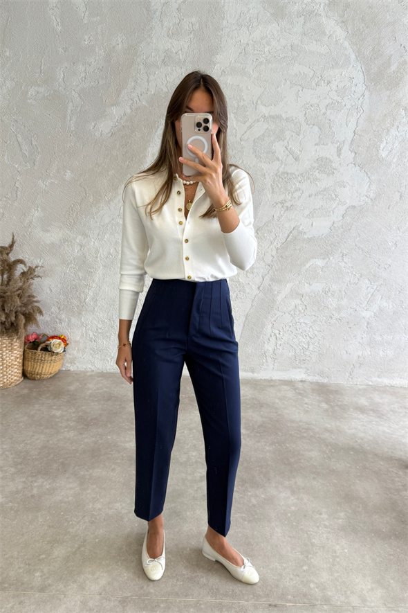 Ekru Kemik Düğmeli Lyocell İplik Hırka 