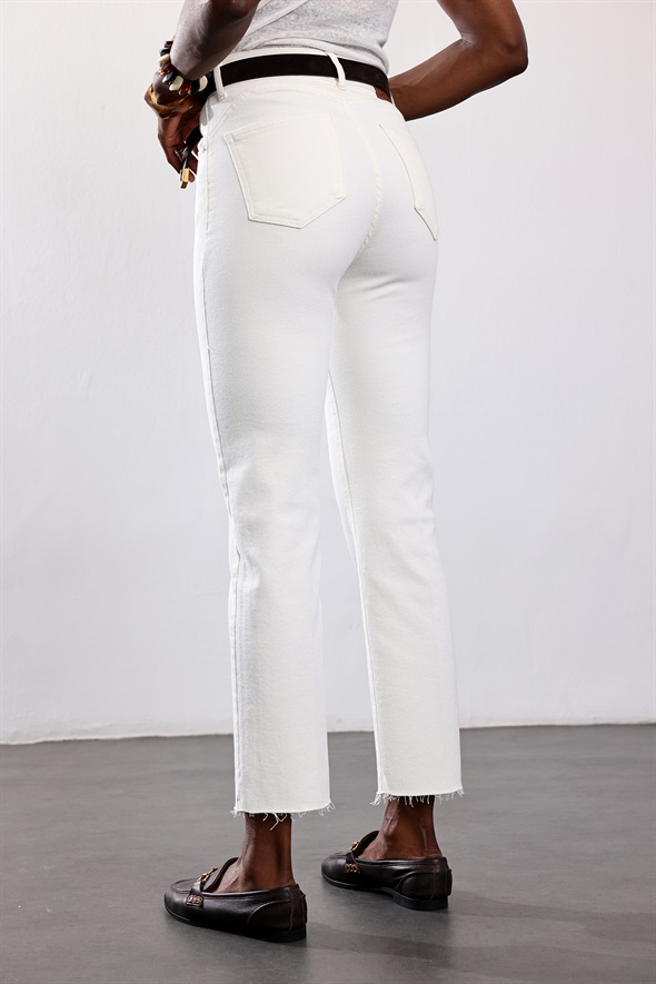 Ekru Push Up Boyfit Jean 2006