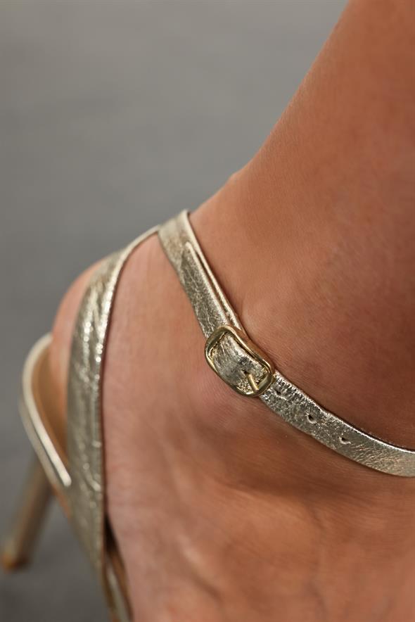 Gold Tek Bant Topuklu Sandalet 25034