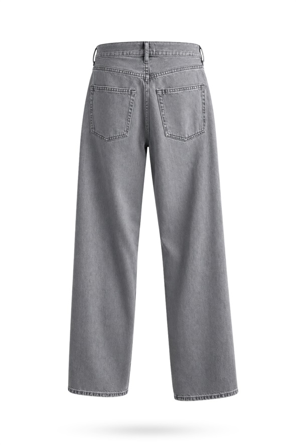 Gri Facade Straight Leg Jean 
