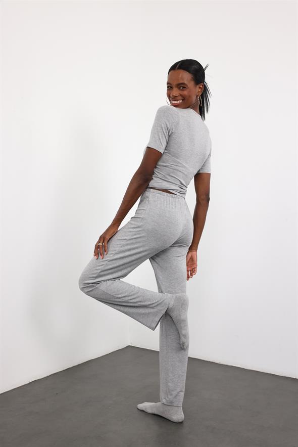 Gri Melanj Dökümlü Yumuşak Pijama Takım 