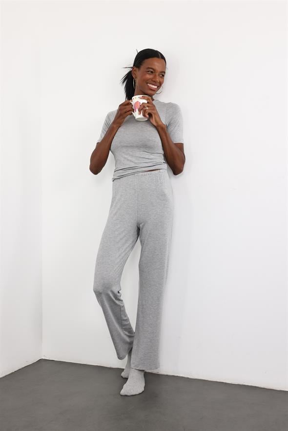 Gri Melanj Dökümlü Yumuşak Pijama Takım 