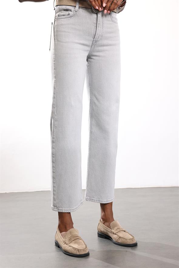 Gri Straight Jean 