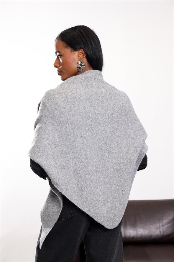 Gri Triko Üçgen Atkı S009