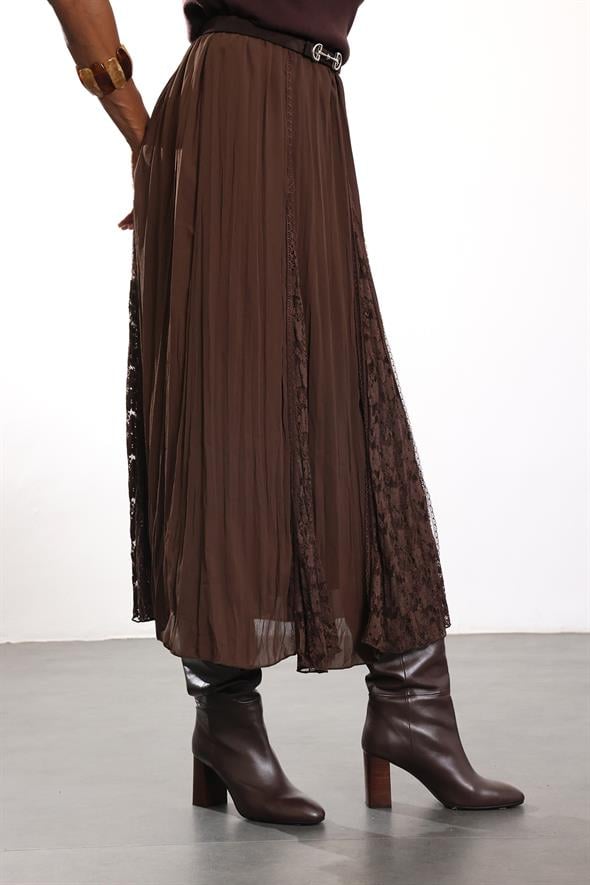 Kahverengi Dantel Detaylı Piliseli Etek 3371