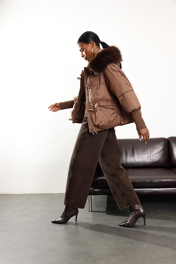 Kahverengi Kapüşonlu Şişme Mont D99825