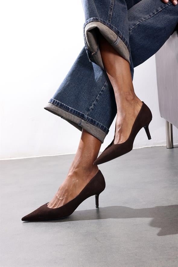 Kahverengi Süet Klasik Stiletto 25445