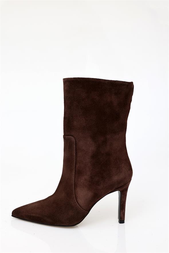 Kahverengi Süet Sivri Burun Topuklu Bot 24332