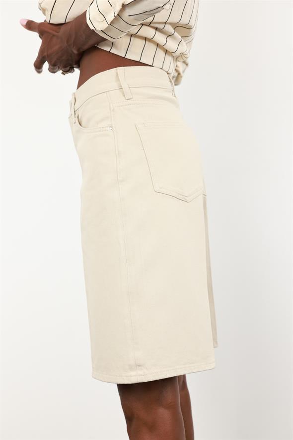 Kemik Yumuşak Denim Bermuda 