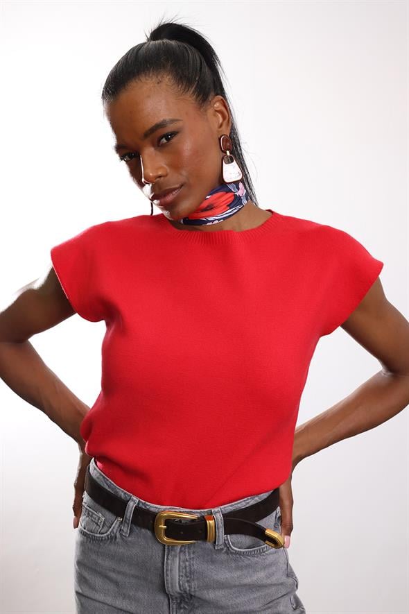 Kırmızı Bisiklet Yaka Kolsuz Triko 4821