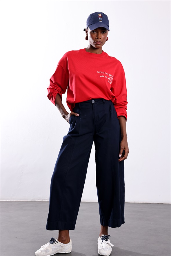 Kırmızı Yazı Baskılı Sweatshirt 4853