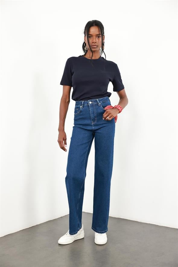 Lacivert Bisiklet Yaka Basic Tişört 1075