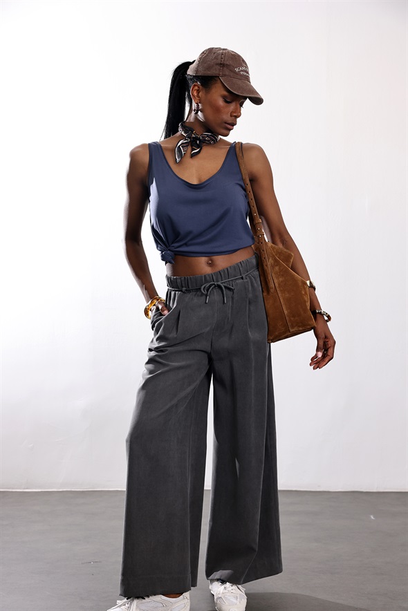 Lacivert Modal Atlet 